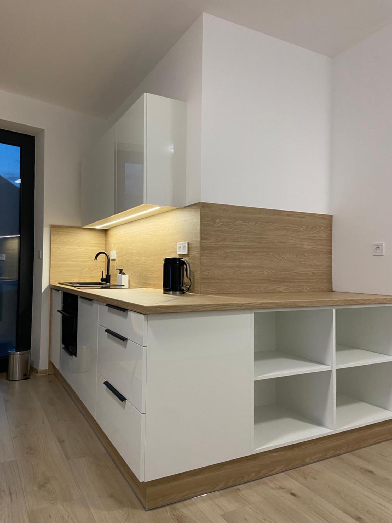 Ar Mykonos Oasis Apartment Kosice Luaran gambar